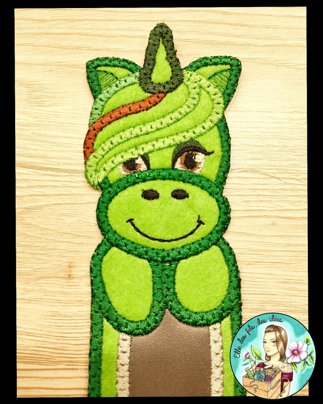 Marque page Licorne verte