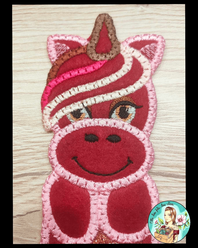 Marque page Licorne bordeaux et rose
