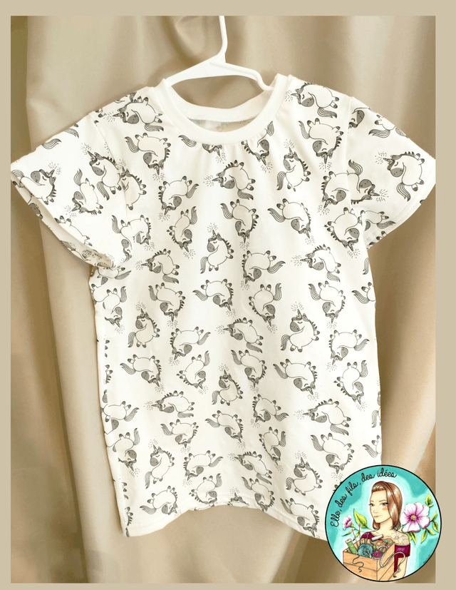 Tshirt magique motif licorne, taille 3 ans